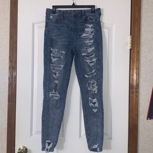 american eagle distressed jeans